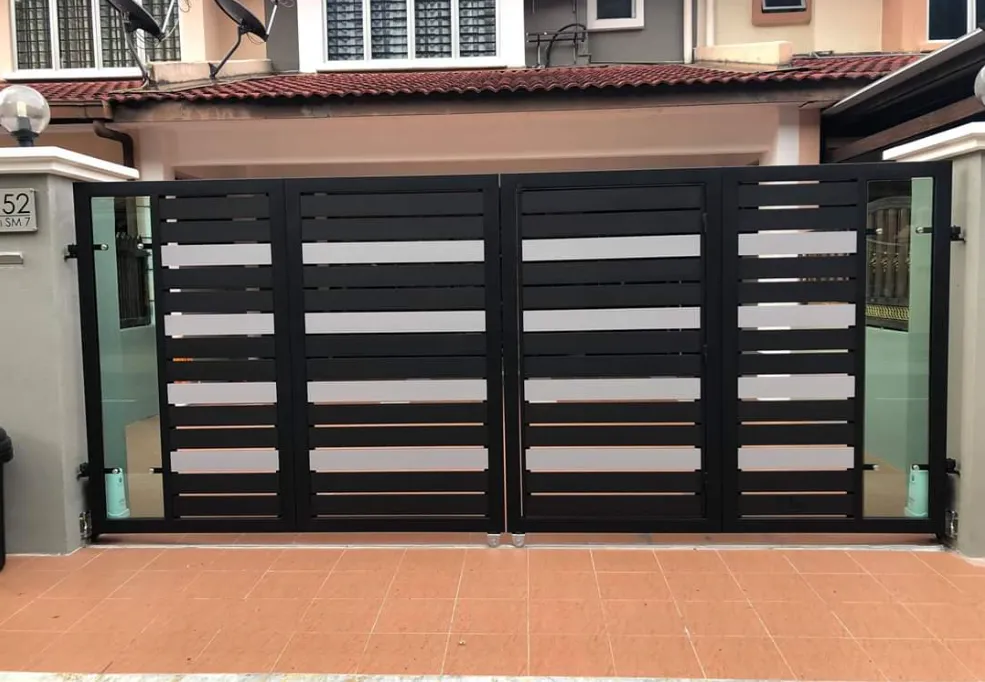 Main Gate Aluminium